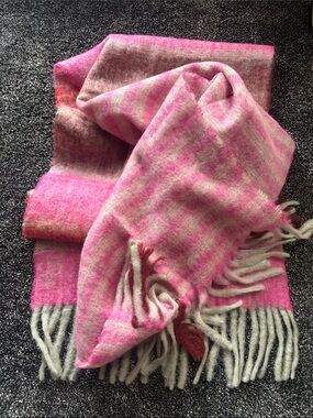 Striped Pink & Coral Wool-Blend Scarf